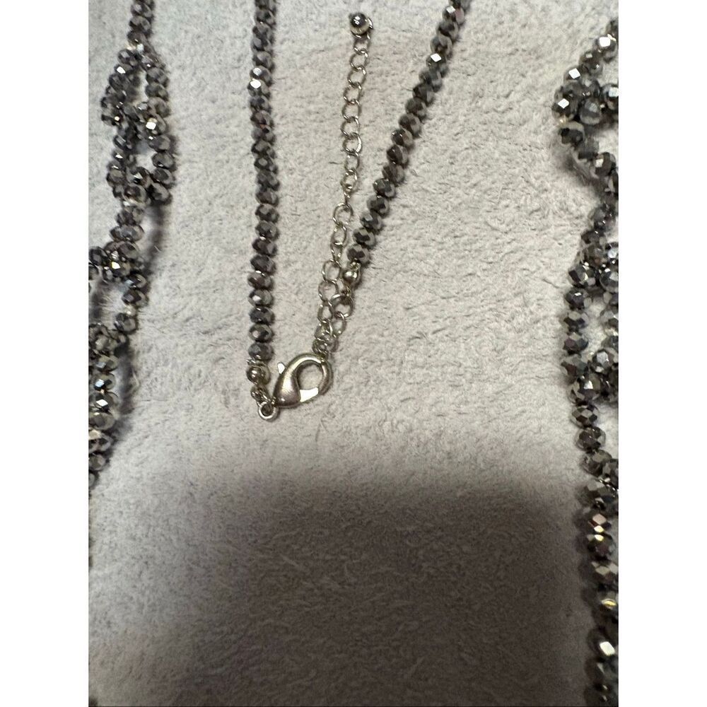 Vintage Small glass bead dark silver necklace - Picture 5 of 8